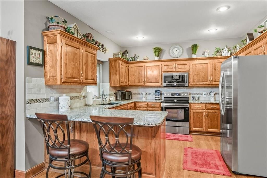 240 SW Winterpark Circle — photo 10
