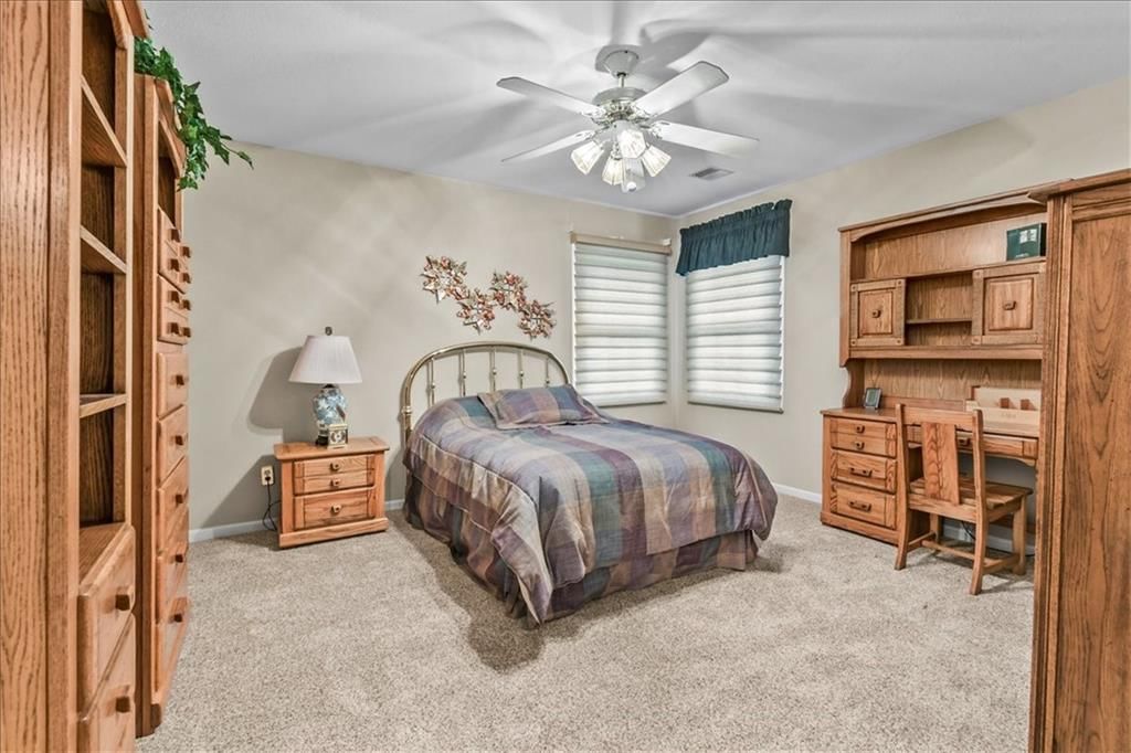 240 SW Winterpark Circle — photo 16