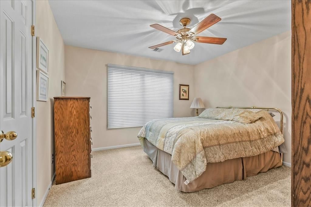 240 SW Winterpark Circle — photo 17