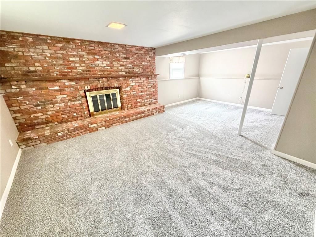204 W Lee Street — photo 18
