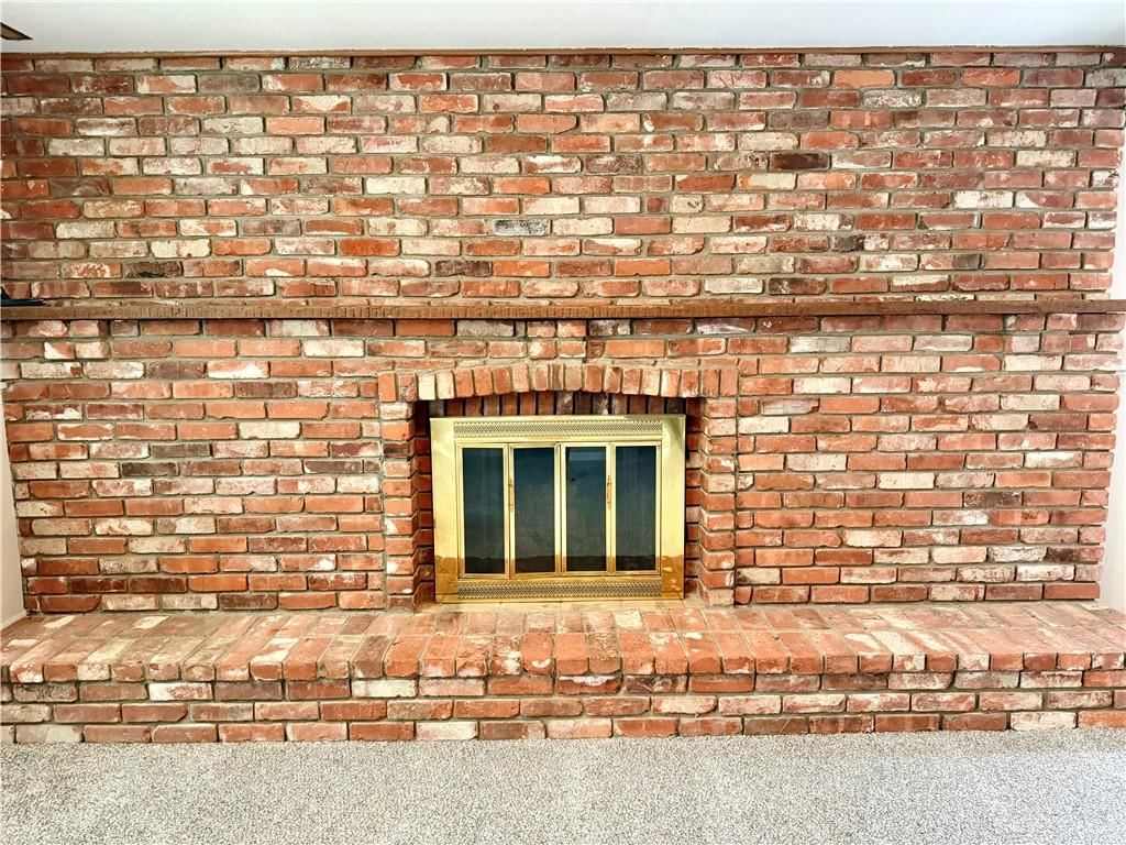 204 W Lee Street — photo 19