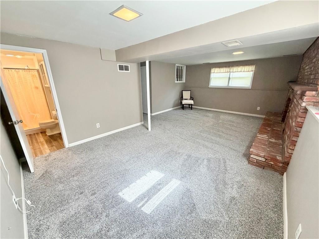 204 W Lee Street — photo 21