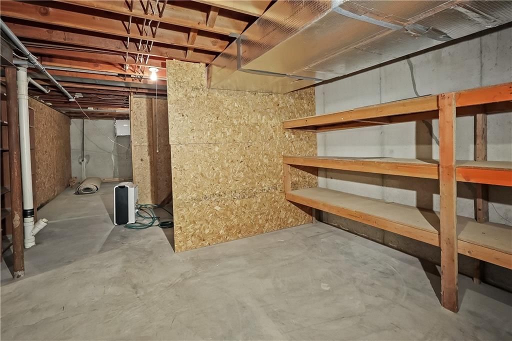 304 S Delaware Street — photo 40