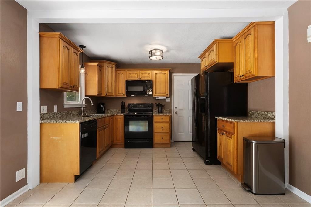 10302 W 61st Street — photo 8