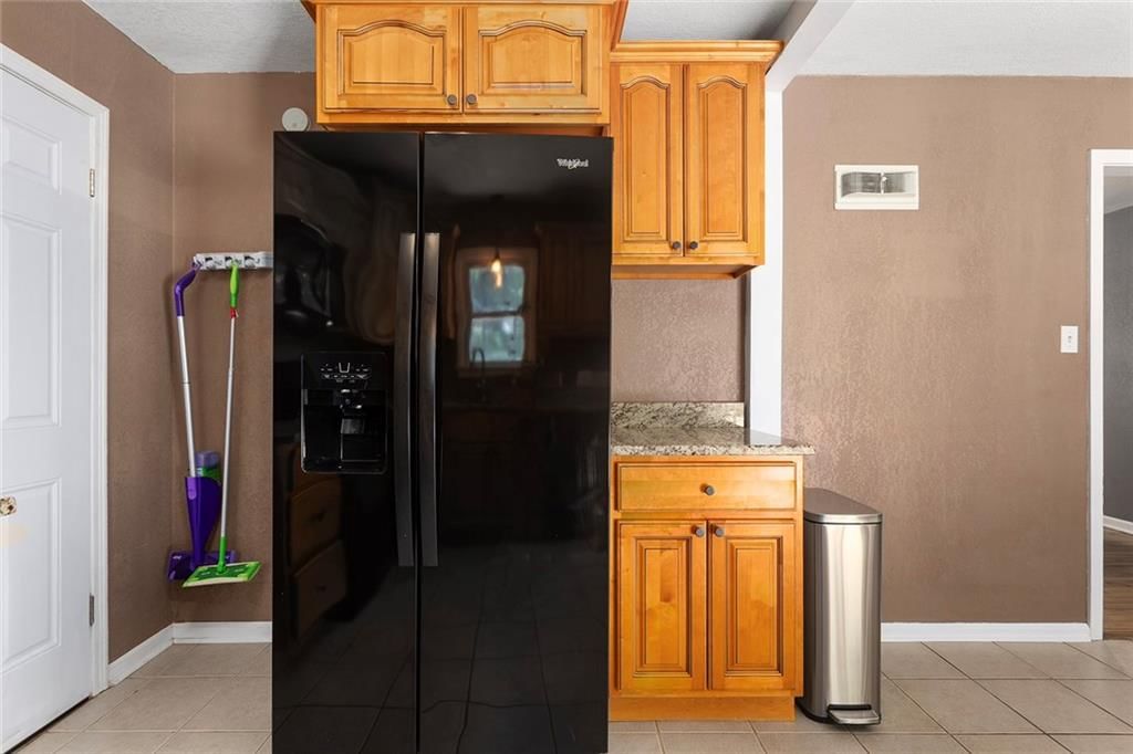 10302 W 61st Street — photo 10