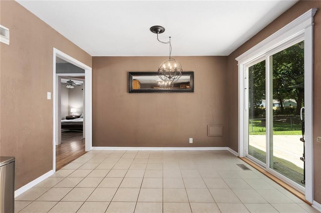 10302 W 61st Street — photo 11