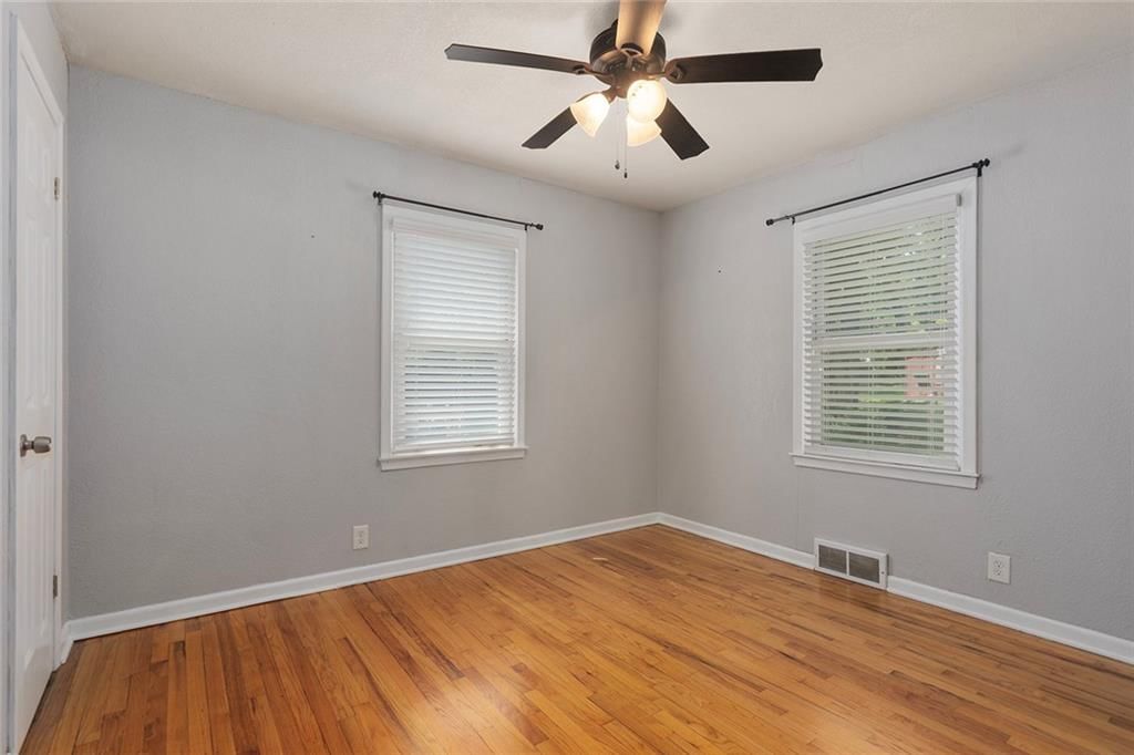 10302 W 61st Street — photo 18