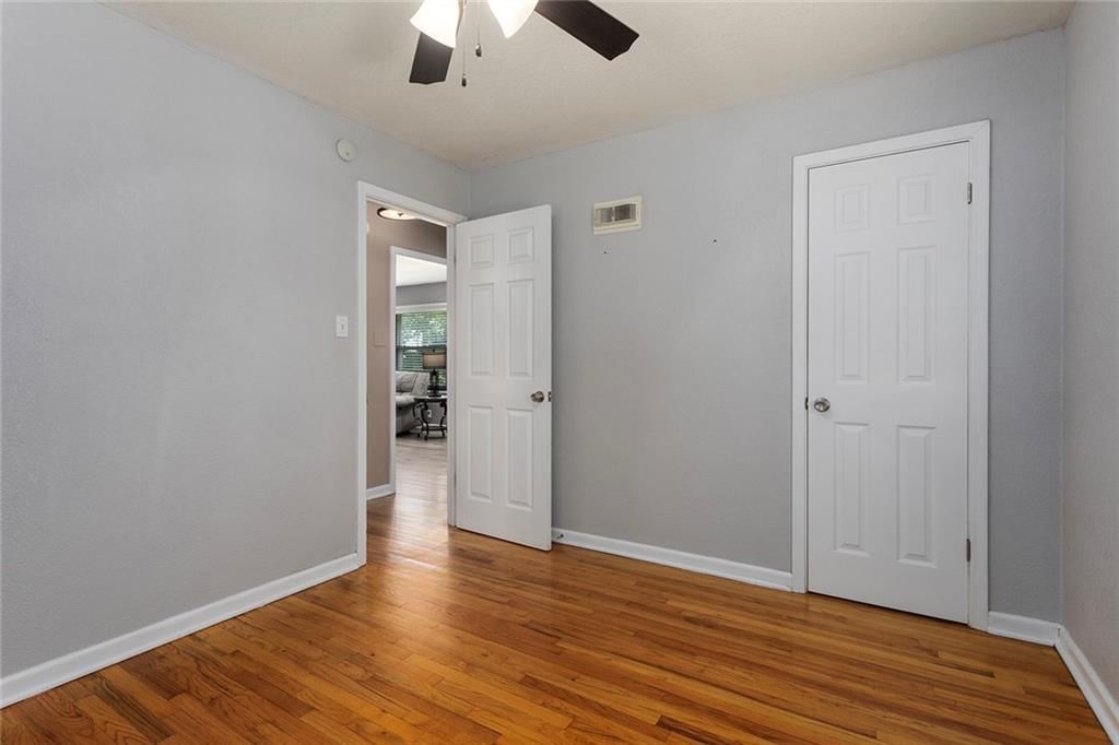 10302 W 61st Street — photo 19