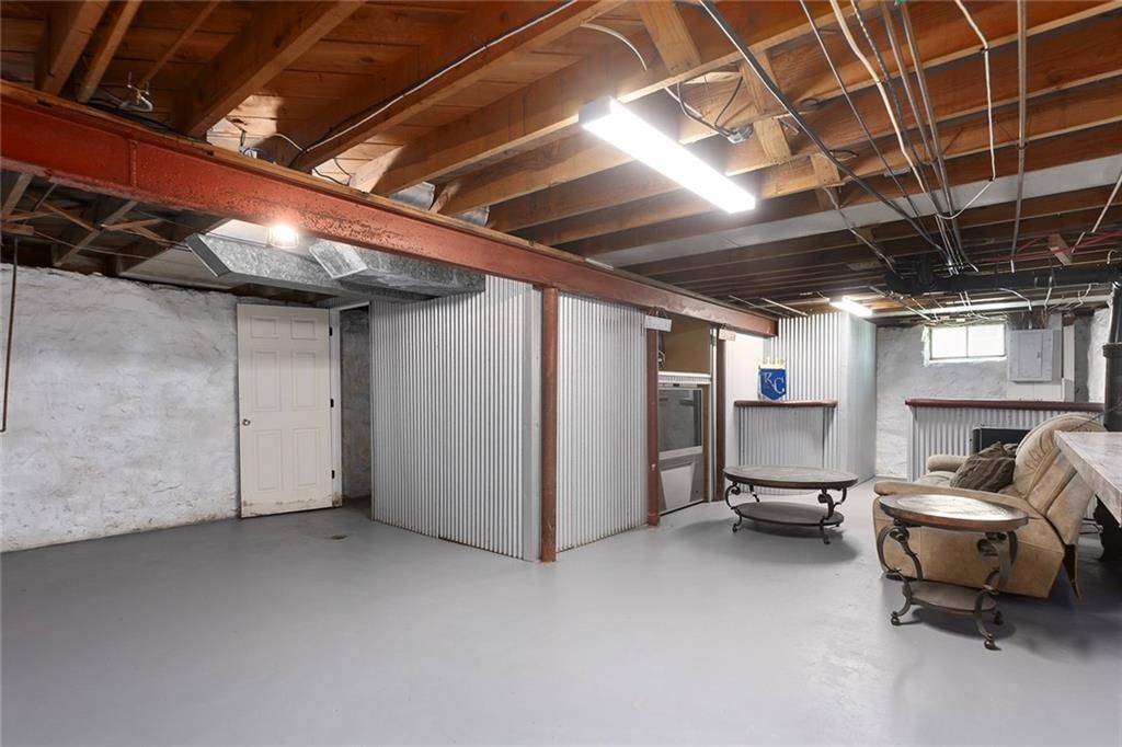 10302 W 61st Street — photo 20