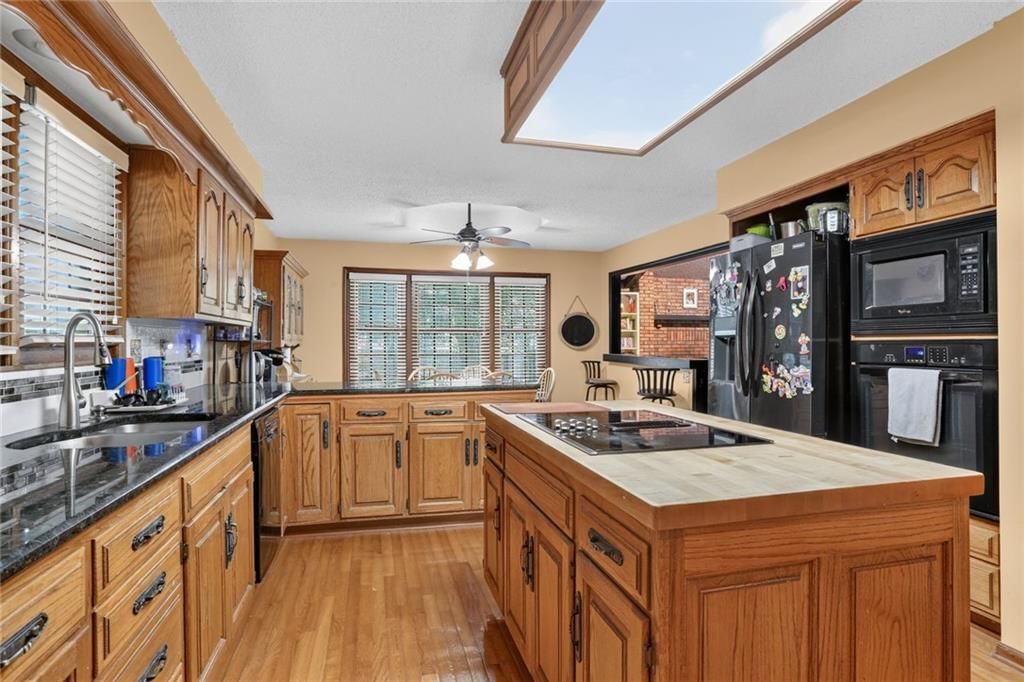16313 W Chur Street — photo 6