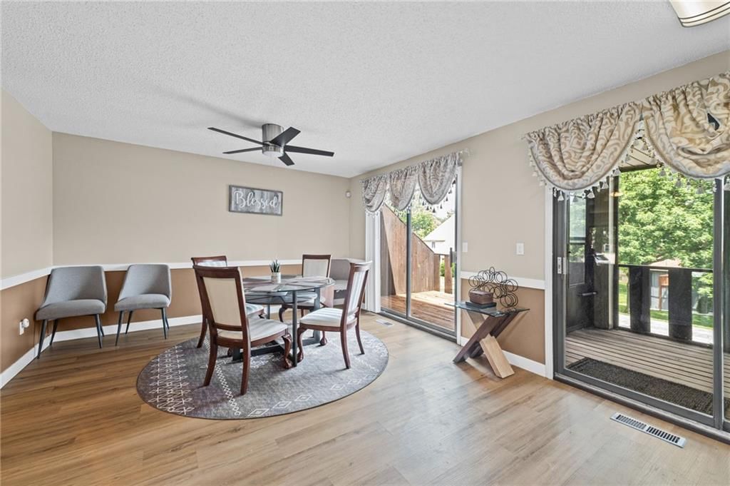 8311 NW Waukomis Drive — photo 8