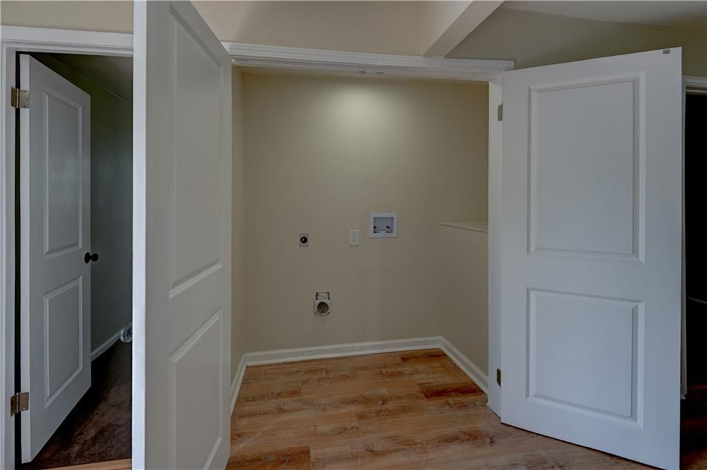 7126 Main Street — photo 21