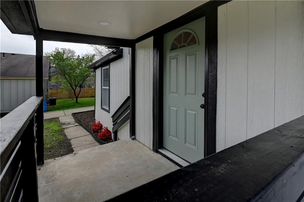 7126 Main Street — photo 33