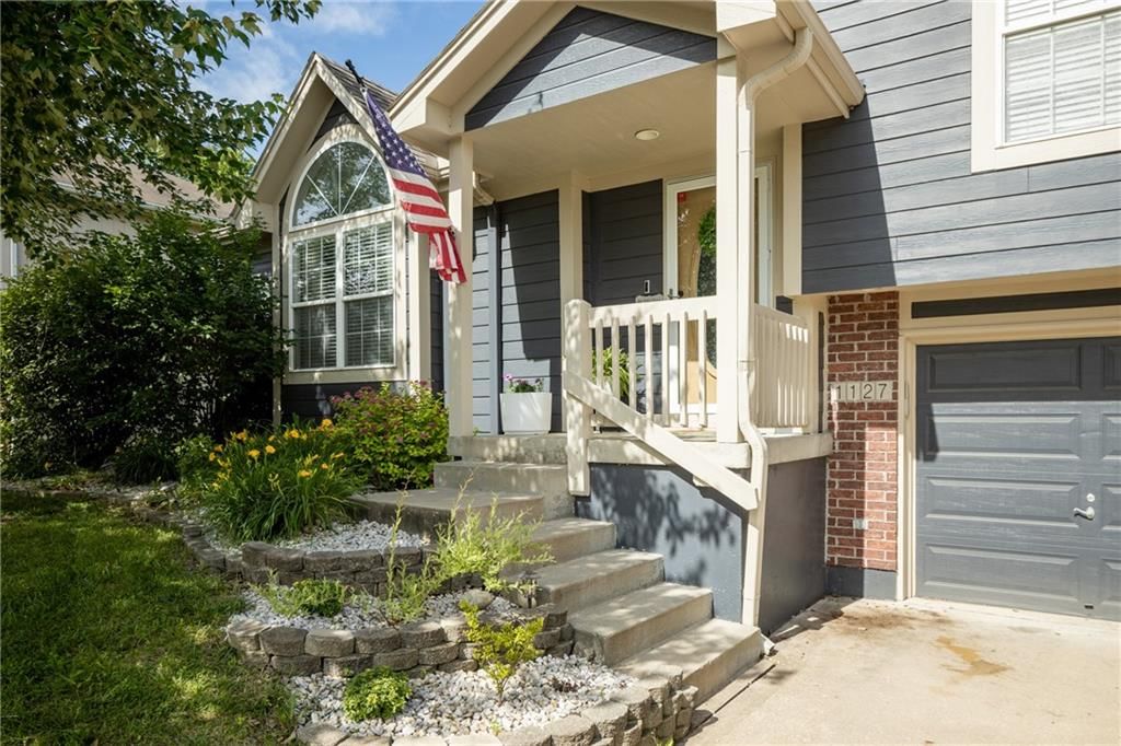 1127 SE Eastridge Drive — photo 4