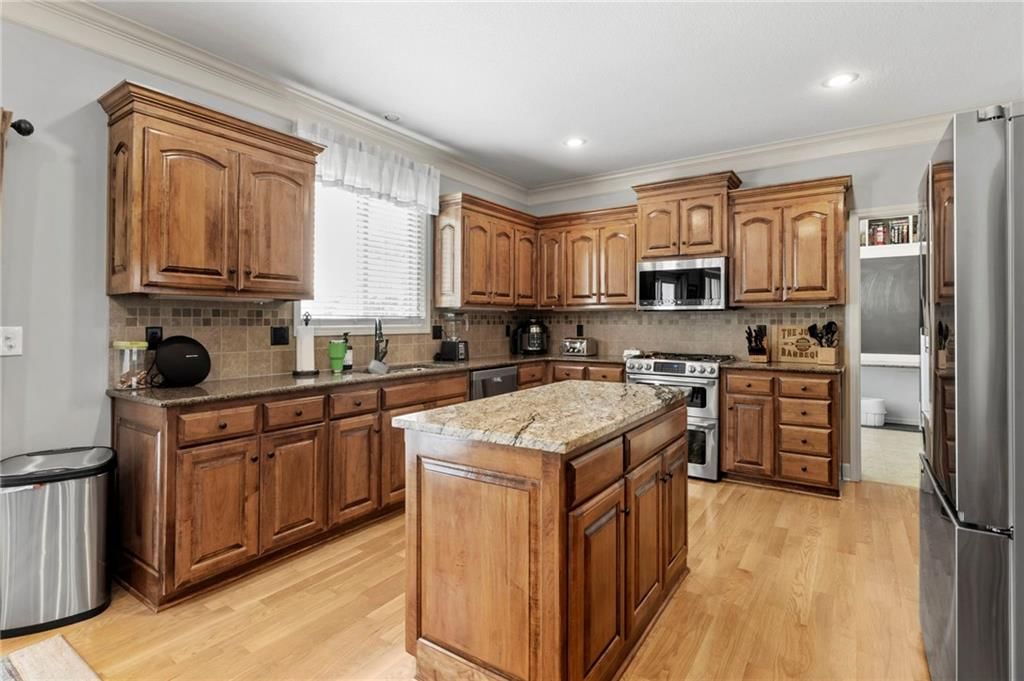 5211 Kenton Street — photo 15