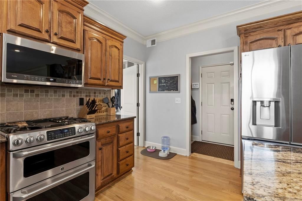 5211 Kenton Street — photo 18
