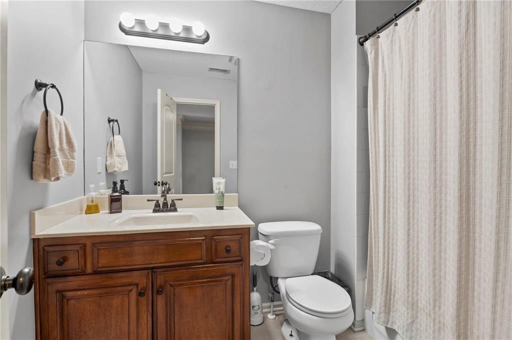 5211 Kenton Street — photo 38