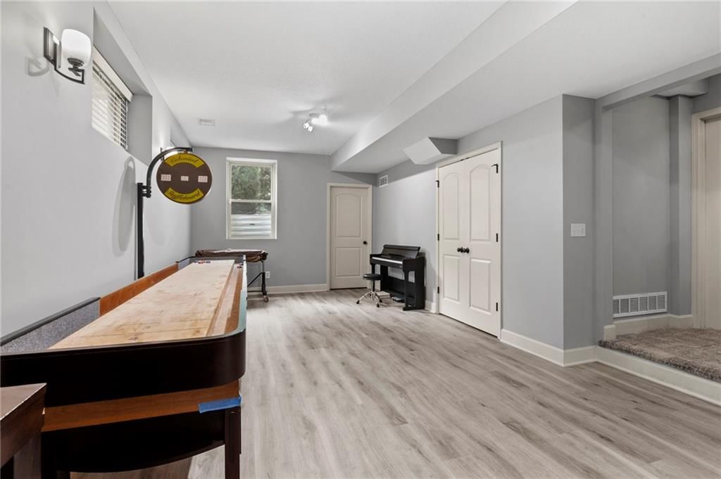 5211 Kenton Street — photo 40