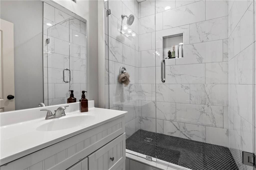 5211 Kenton Street — photo 47