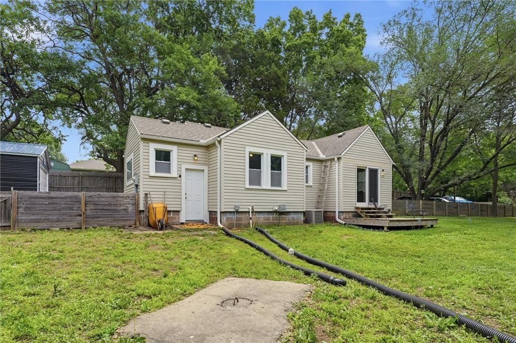 301 SE Moreland School Road — photo 37