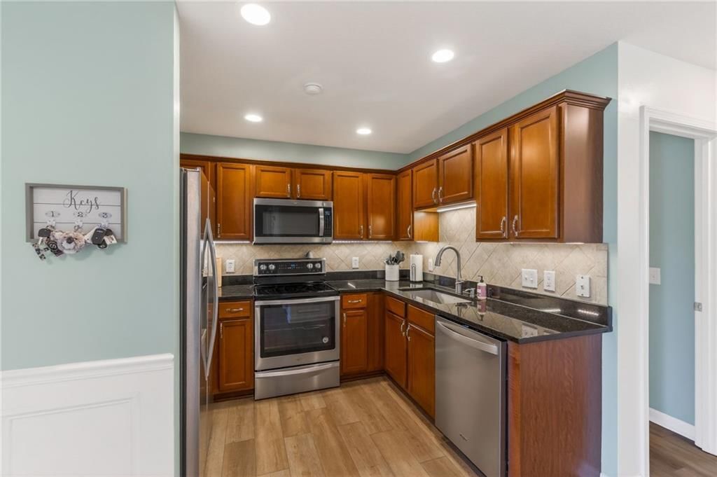 8127 N Drury Avenue — photo 11