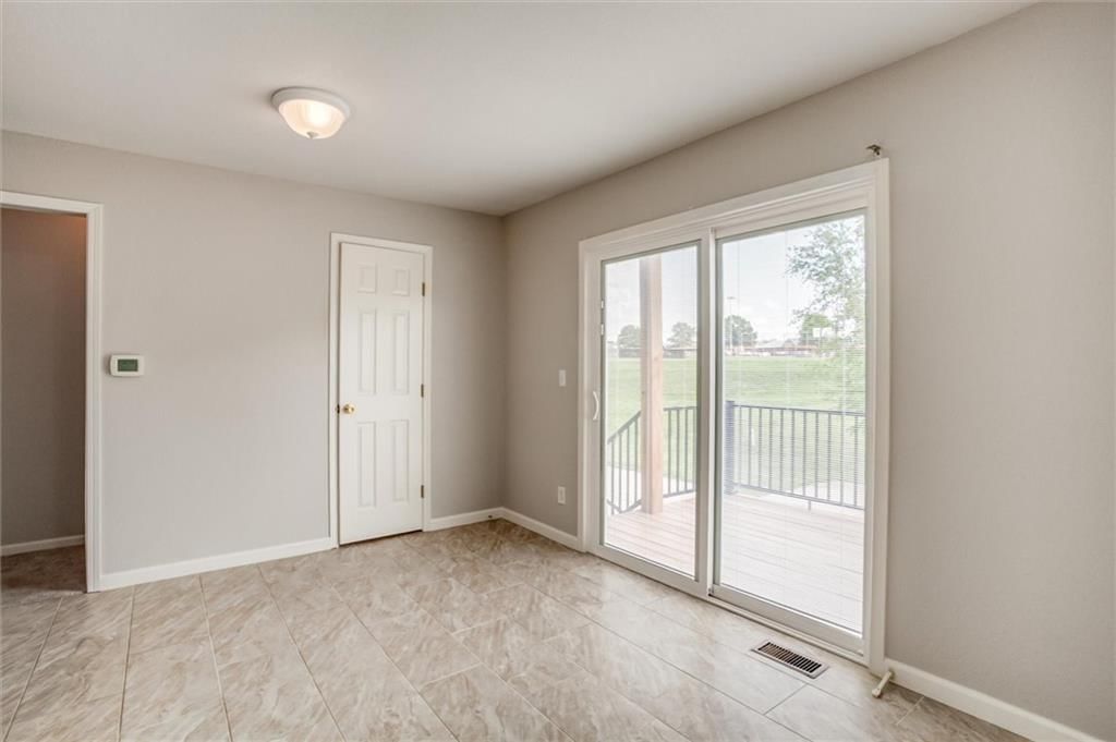 140 Stonebridge Lane — photo 11