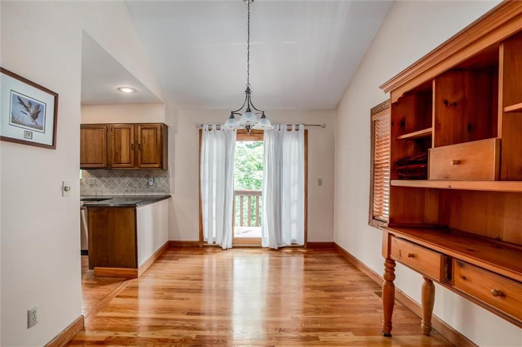 643 N Hemlock Street — photo 7