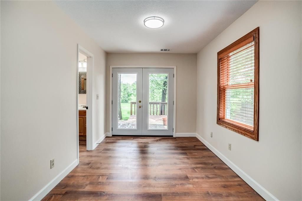 643 N Hemlock Street — photo 12