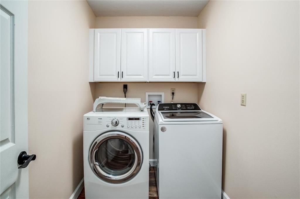 643 N Hemlock Street — photo 17