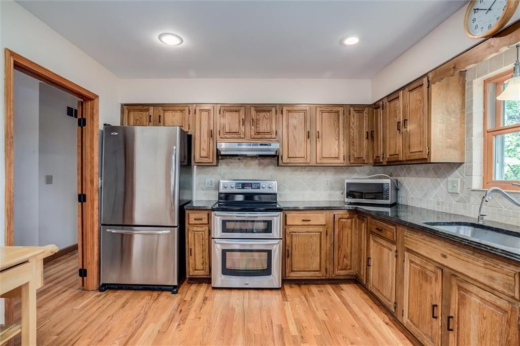 643 N Hemlock Street — photo 18