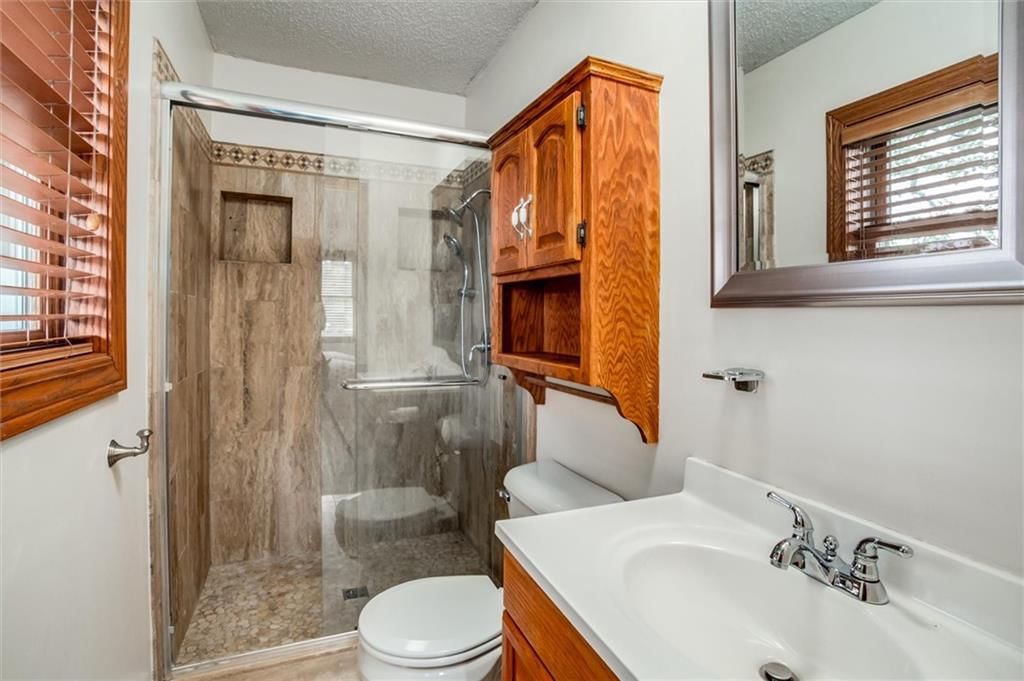 643 N Hemlock Street — photo 26
