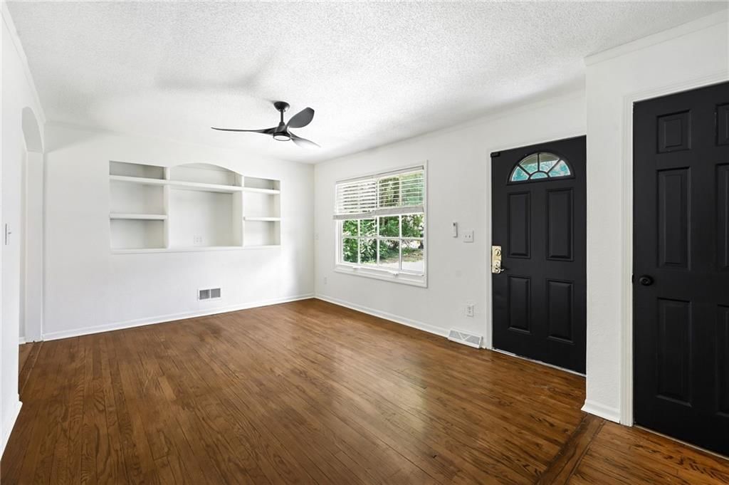 9416 Stark Avenue — photo 4