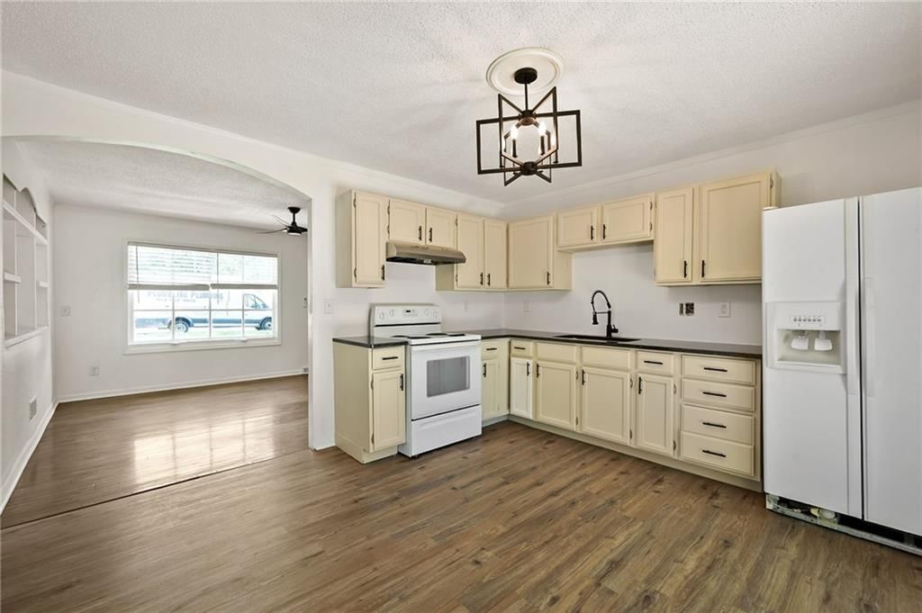 9416 Stark Avenue — photo 9