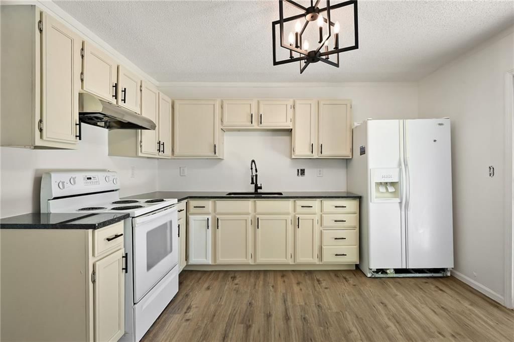 9416 Stark Avenue — photo 11