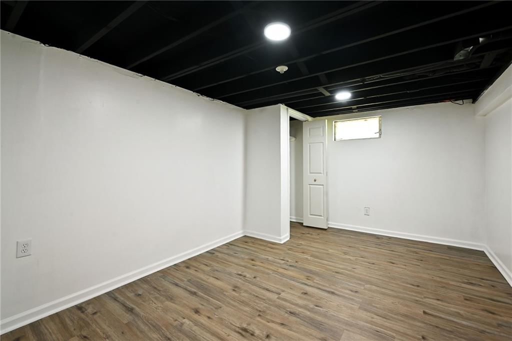 9416 Stark Avenue — photo 21