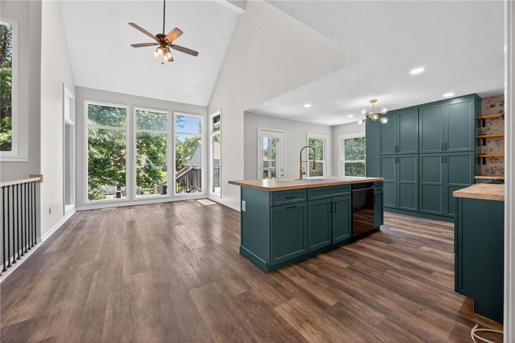800 N Sumac Street — photo 11