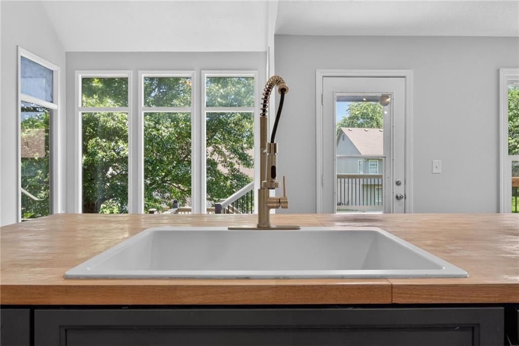 800 N Sumac Street — photo 17