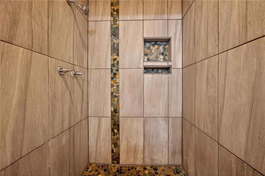 800 N Sumac Street — photo 28