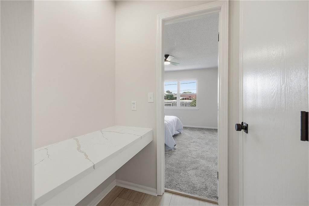 219 N Normandy Street — photo 17