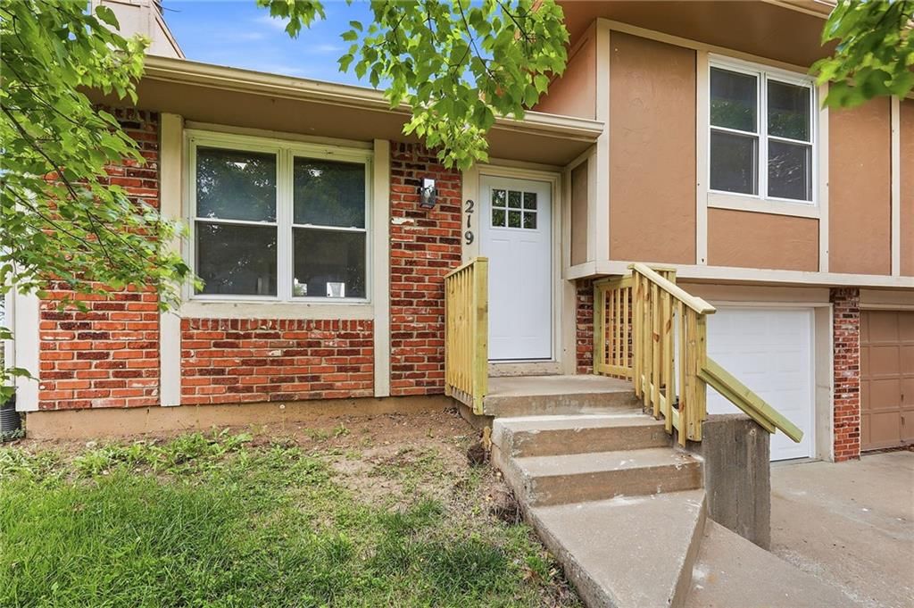 219 N Normandy Street — photo 25