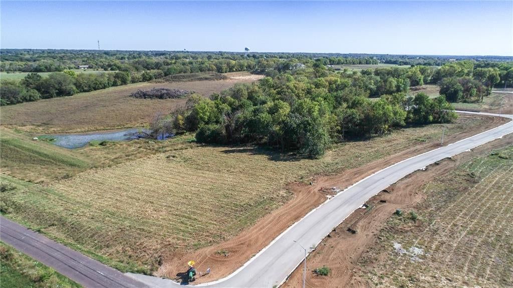 Photo 4 of 8 - Lot 21 Prairie Grove Estates