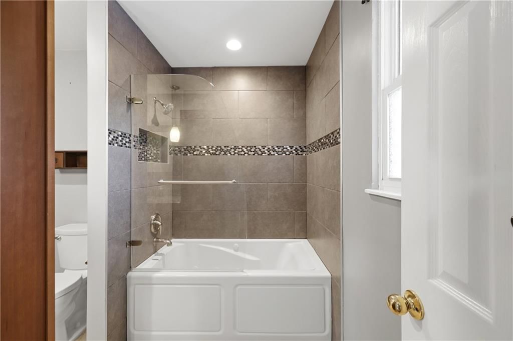 201 SW Sandstone Drive — photo 11