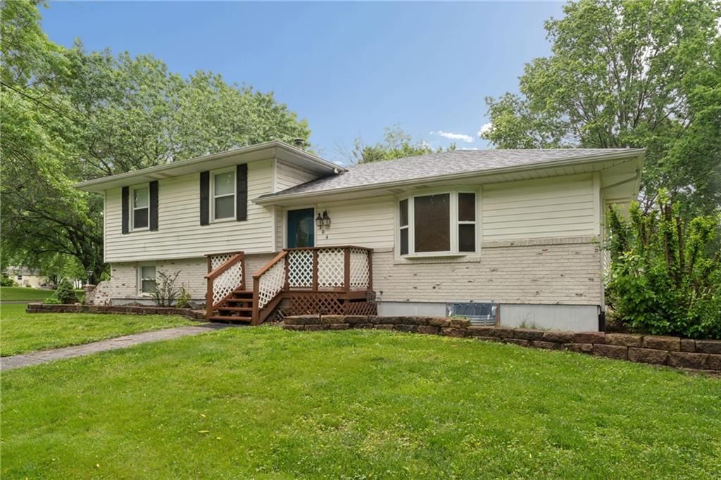 104 W Oak Street — photo 4