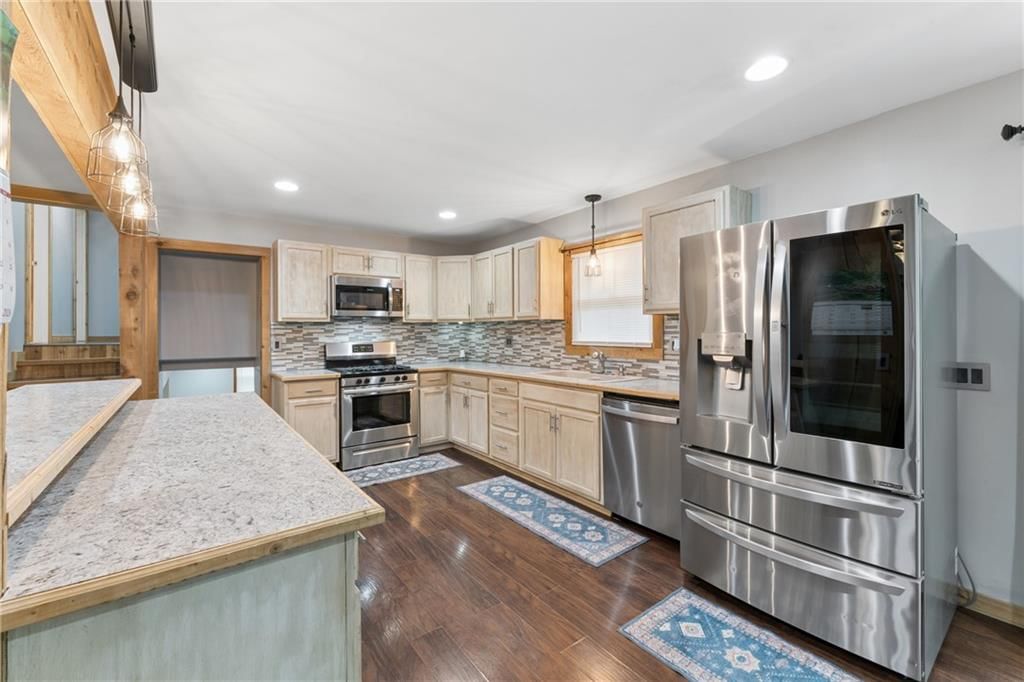 104 W Oak Street — photo 12