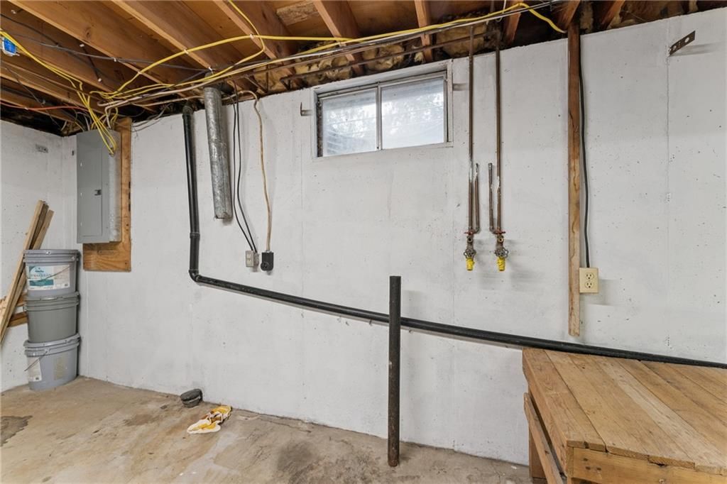 104 W Oak Street — photo 43