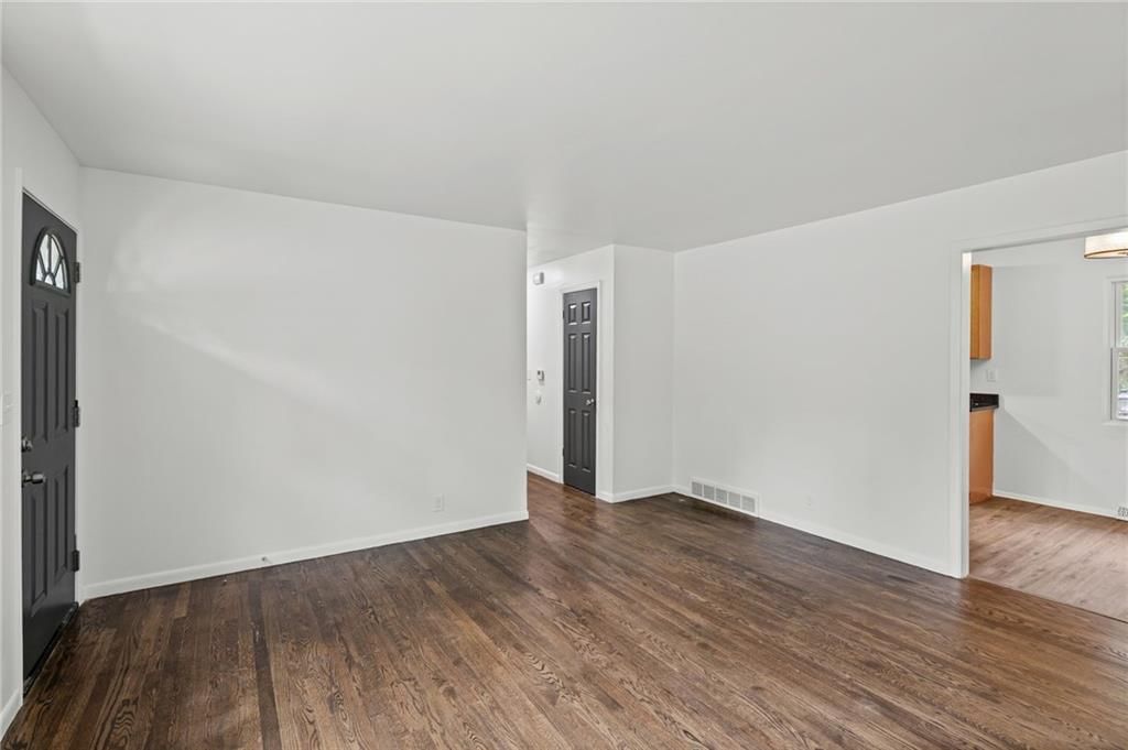 3301 E 107th Terrace — photo 6