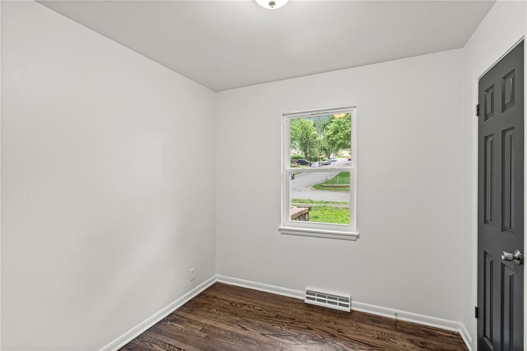 3301 E 107th Terrace — photo 13