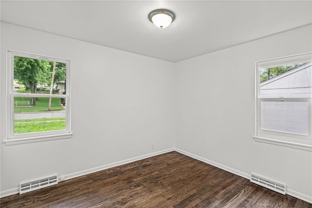 3301 E 107th Terrace — photo 15
