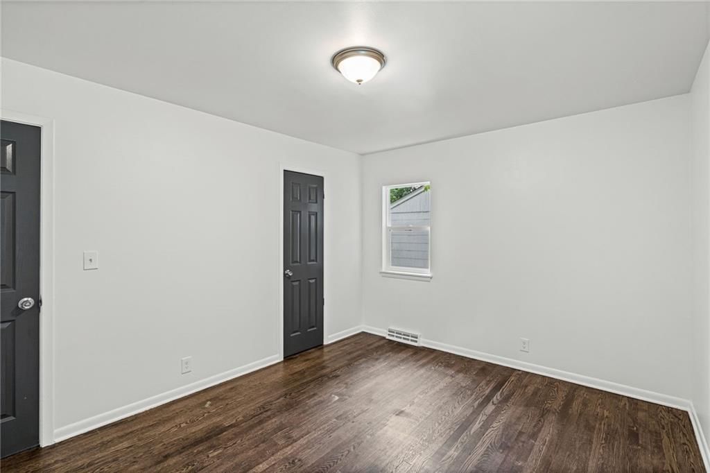 3301 E 107th Terrace — photo 18