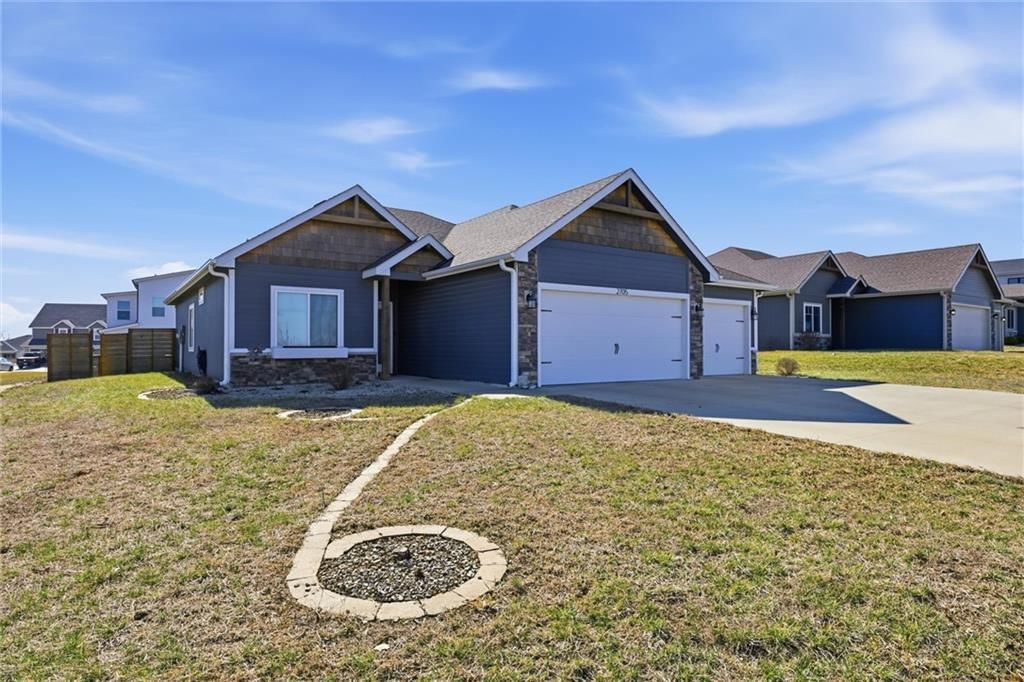 2705 Chasehire Drive — photo 2